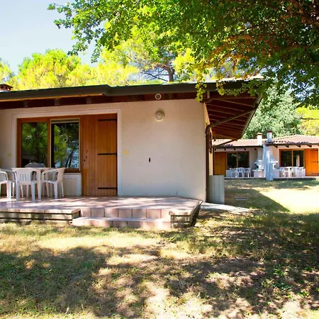 Mobilehome In Grado 53452 Homestay *